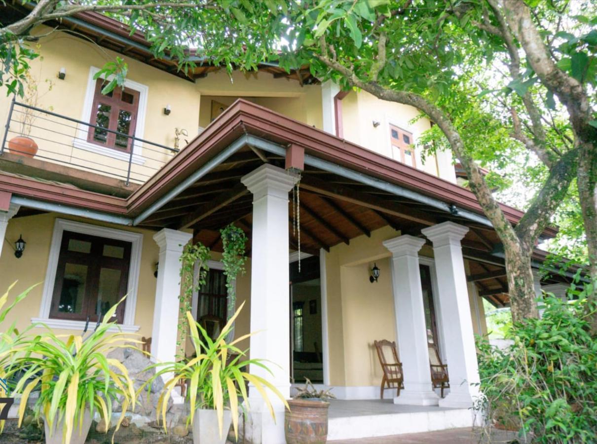 Airport Villa D 87 Katunayaka Buitenkant foto